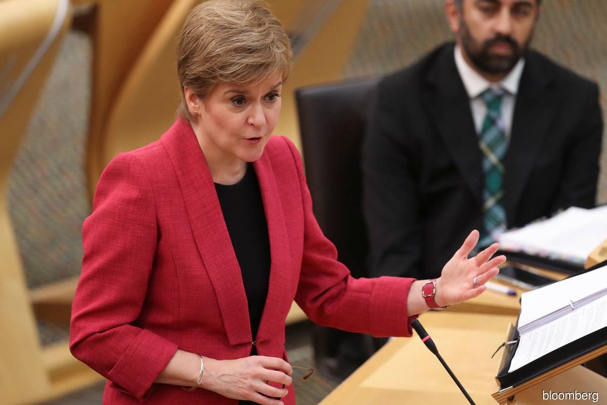 Scottish independence vote would be on knife-edge, polls show